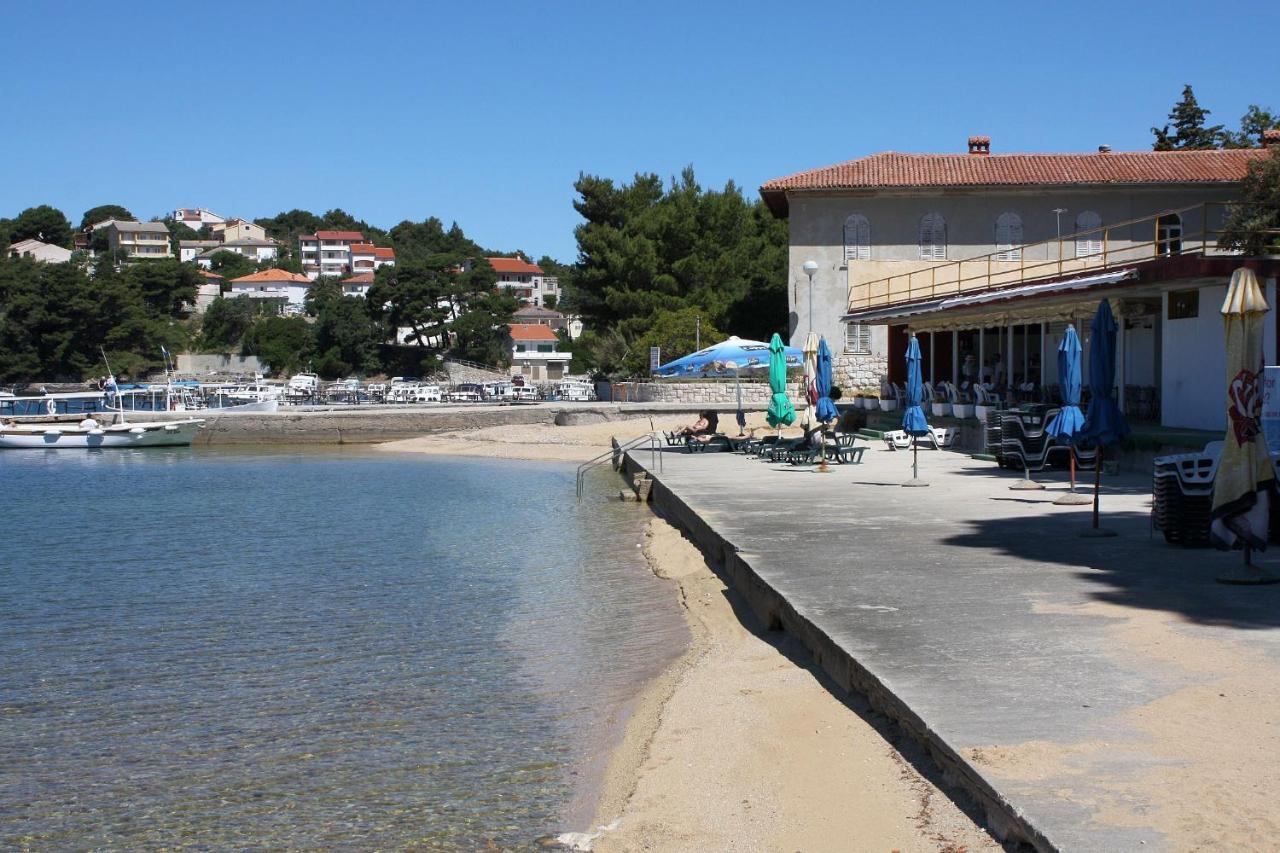 Apartments And Rooms With Parking Space Palit, Rab - 5061 Exterior foto