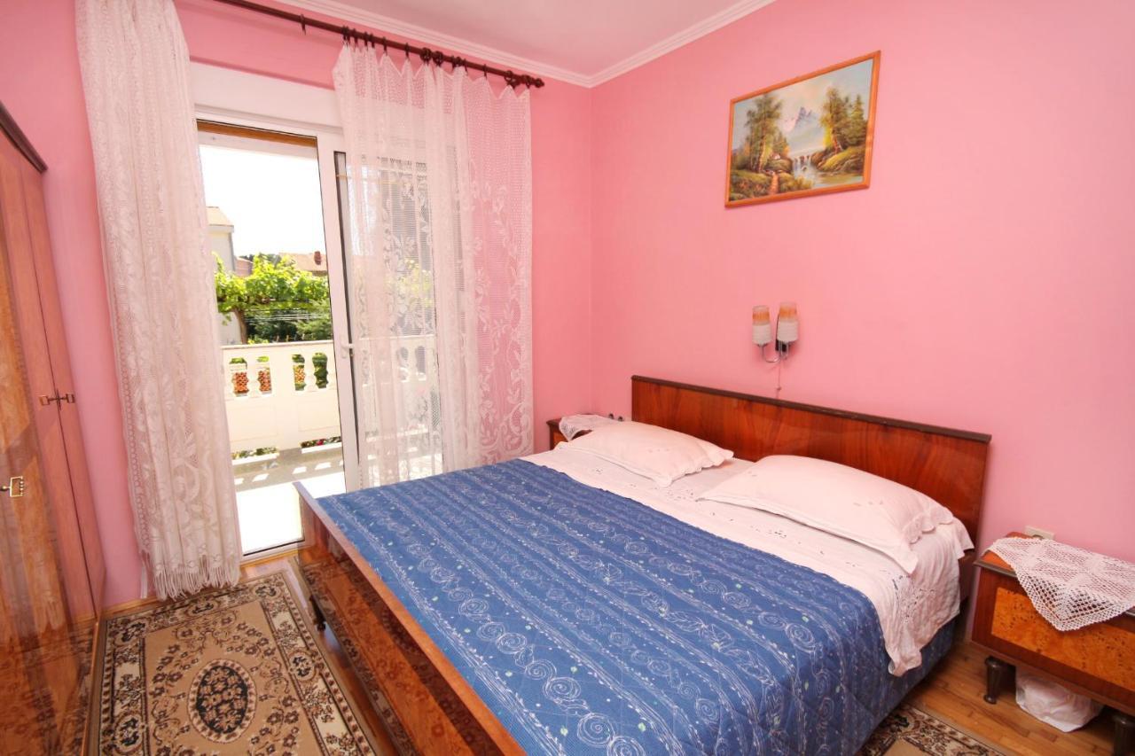 Apartments And Rooms With Parking Space Palit, Rab - 5061 Exterior foto